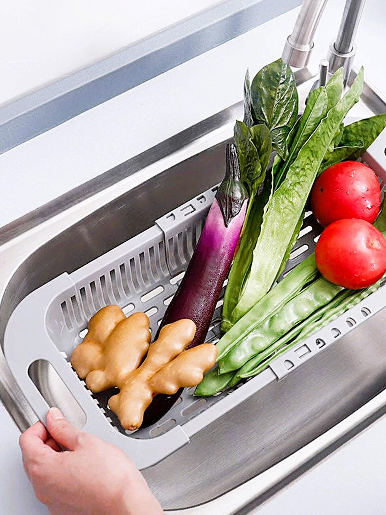 Adjustable Drain Basket, Modern Grey Plastic Fruit And Vegetable Drain Basket For Kitchen,Dish Drying Rack Black, Adjustable Stainless Steel Drainer Basket Drain Tray for Dish Vegetable Fruit