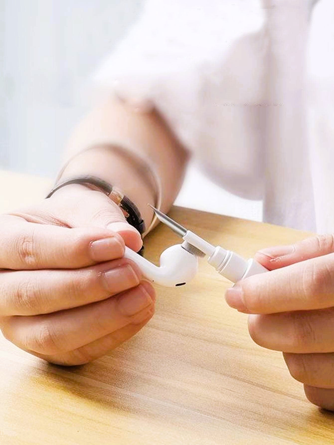 Earbuds Cleaning kit for , Phone Cleaner kit with Brush for Earbuds Cleaner, Wireless Earphones,Laptop, Camera cleaner Kit