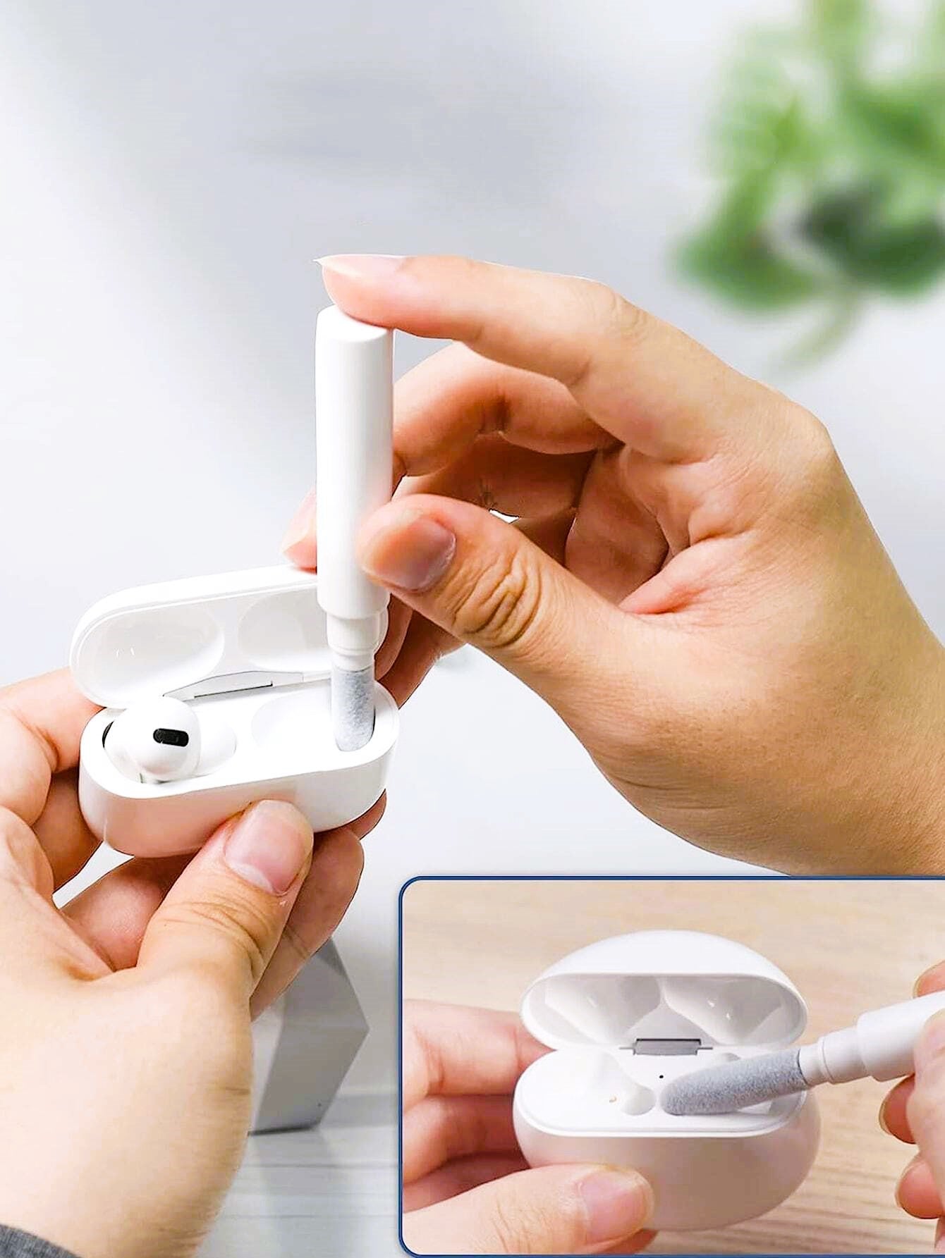 Earbuds Cleaning kit for , Phone Cleaner kit with Brush for Earbuds Cleaner, Wireless Earphones,Laptop, Camera cleaner Kit