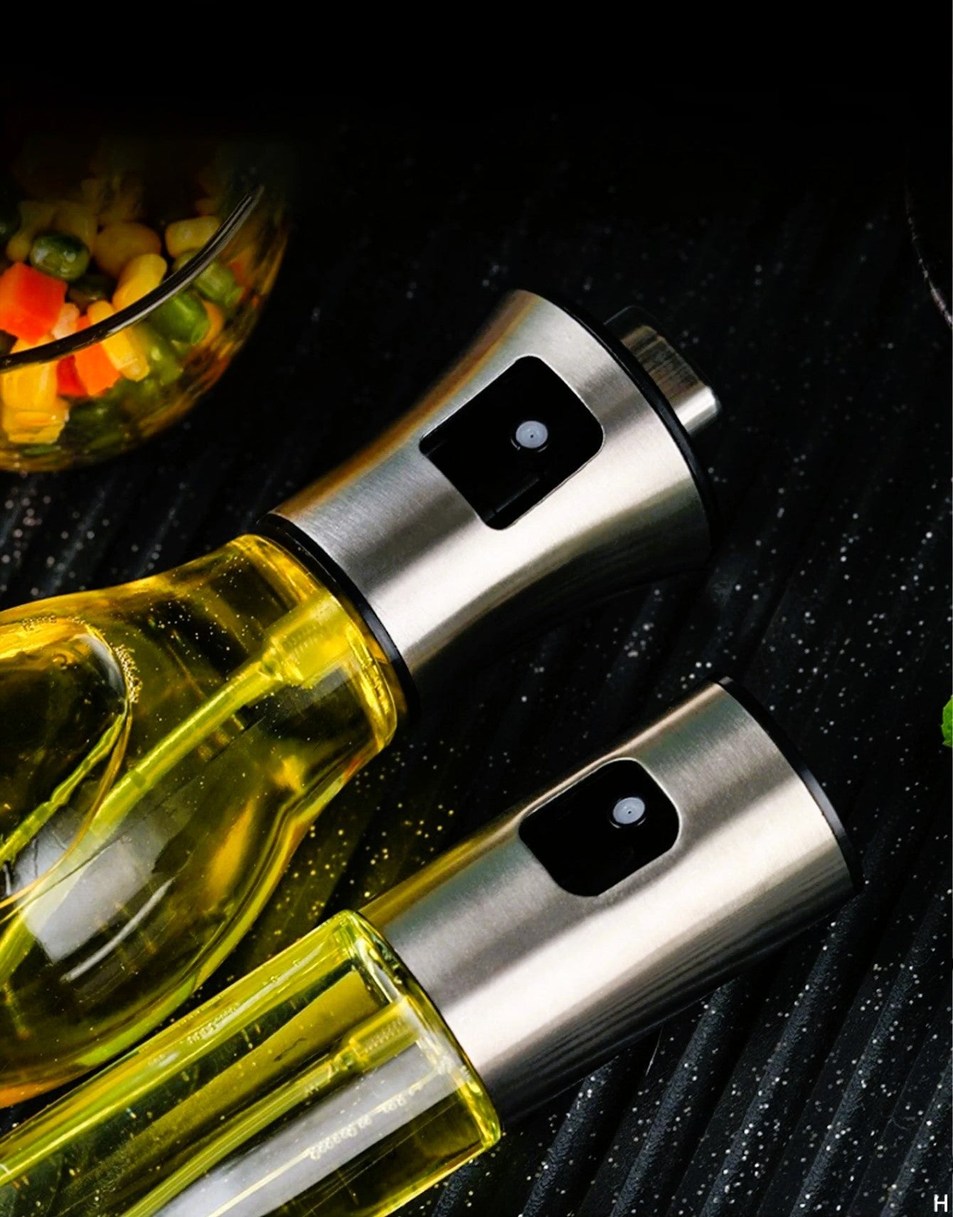 Olive Oil Dispenser Bottle for Kitchen,Oil Sprayer for Cooking,Oil Spray ,Household Oil Spray Bottle, Spray Glass Press Cooking Oil Bottle,BBQ Kitchen Leak Proof Oil Bottle